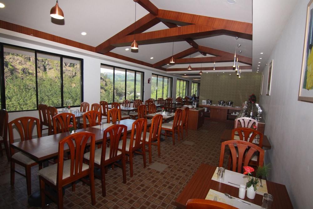 Abad Copper Castle Resort Munnar Ngoại thất bức ảnh